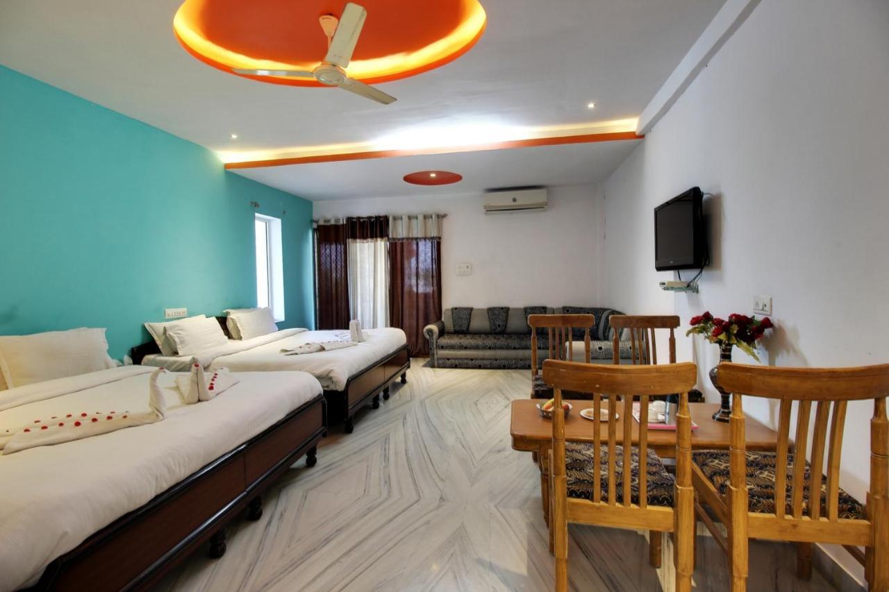 Times Raj Mahal Hotel Nāthdwāra Dış mekan fotoğraf